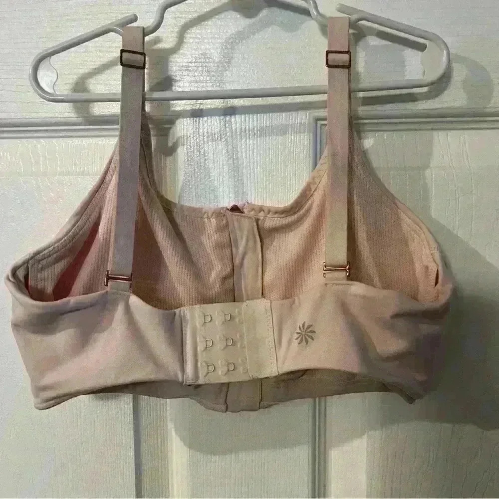 Athleta Empower Daily Bra - Picture 4 of 7